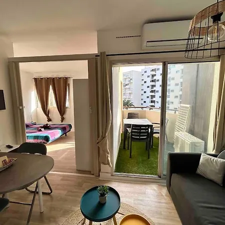 Front De Mer Avec Terrasse Et Parking Apartment Le Barcares